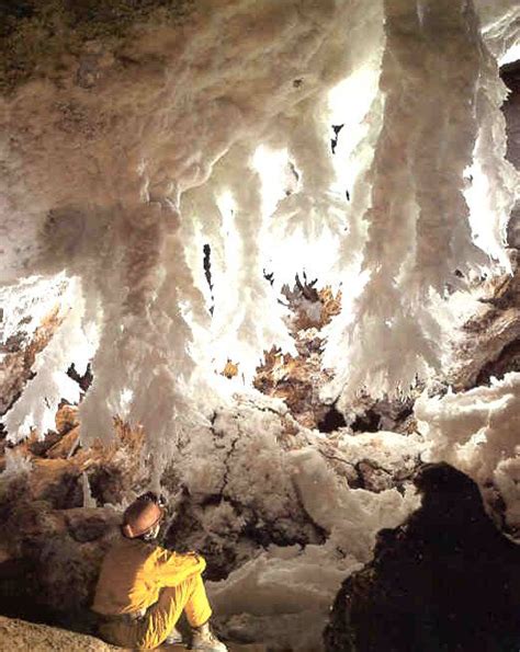 Lechuguilla, gypsum crystals, formation Giant Crystal, Crystal Power, Carlsbad Caverns National ...