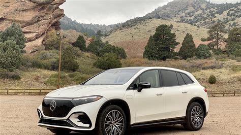 Review: 2023 Mercedes-Benz EQS SUV rocks the electric crossover cradle