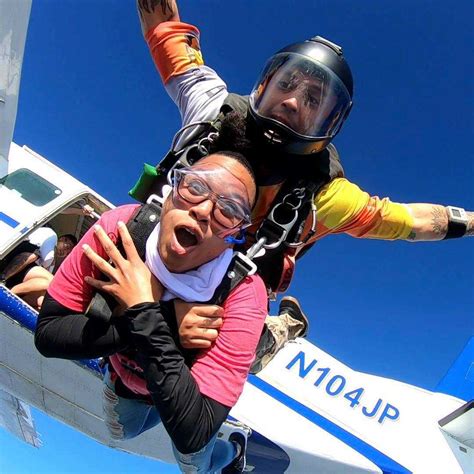 Skydiving in New York City: Top 10 Destinations in New York City