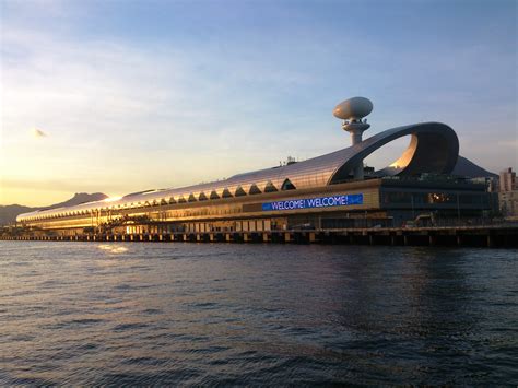 File:Kai Tak Cruise Terminal in June 2014.jpg - Wikimedia Commons