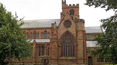 Carlisle Cathedral - Nomads Travel Guide