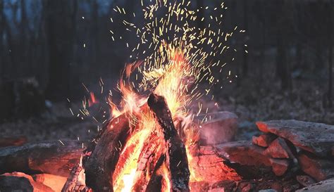 Camping 101: How to Start a Fire | GORE-TEX Brand