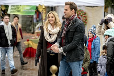 Cast | A Christmas to Remember | Hallmark Movies and Mysteries