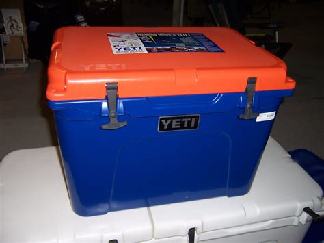 Orange And Blue Yeti Cooler Brown Green White Coolers Beach Al Can Latches Handles Hopper Flip ...