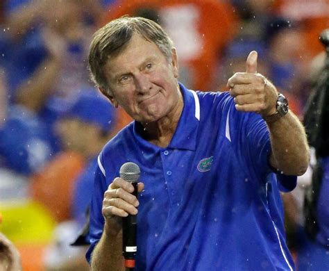 Steve Spurrier joins Bob Stoops on the field before Ohio State-Oklahoma