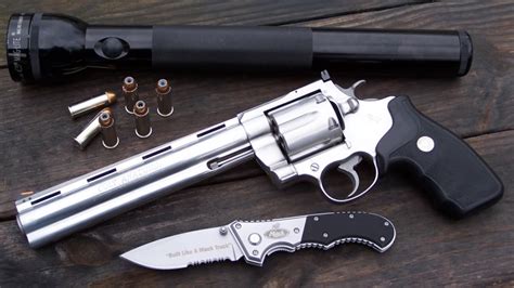 Guns & Weapons: Colt Anaconda Revolver