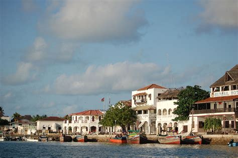 Lamu Island - Wikipedia