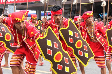 Kaamulan Festival: Street Dancing