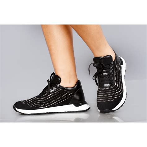 Pretty black sneakers - Patty Collections