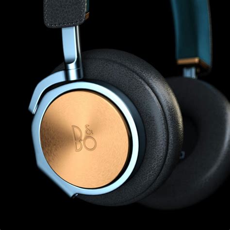 B&O Headphones | Alessandro Trigila