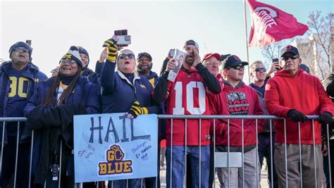 NCAA investigates Michigan football for sign stealing