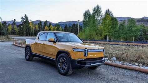 2023 Rivian R1T EPA-Certified As Longest-Range EV Pickup: 328 Miles