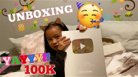 Unboxing YOUTUBE Sliver Play Button!!! | Vlog with Emma - YouTube