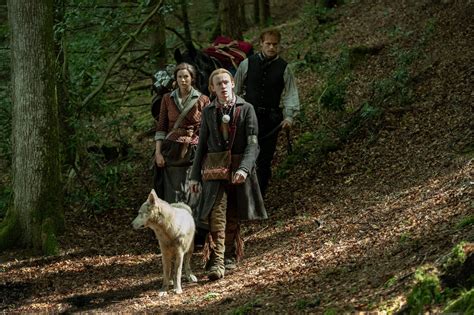 Outlander Season 4 Finale: Ian's Choice Explained by EP | Collider