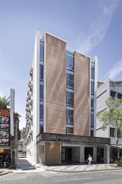 Gallery of Hive Hotel Facade Remodel / Preposition Architecture - 15