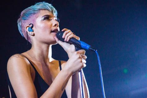 Is Halsey Problematic? A Look Into Her Social Media Presence