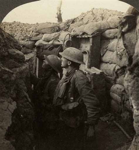 The Chubachus Library of Photographic History: Animated Stereoview of British Soldiers in a ...