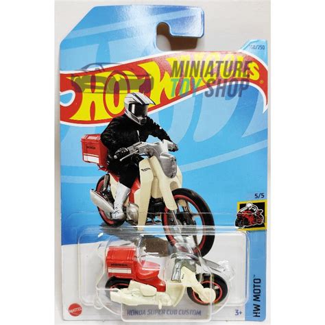 Honda Super Cub Custom White/Red Hot Wheels 2023 Mainline - MINIATURE TOY SHOP