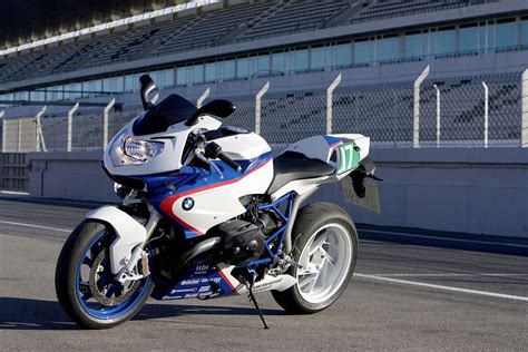 BMW HP2 Sport (2011-2012) Specs, Performance & Photos - autoevolution