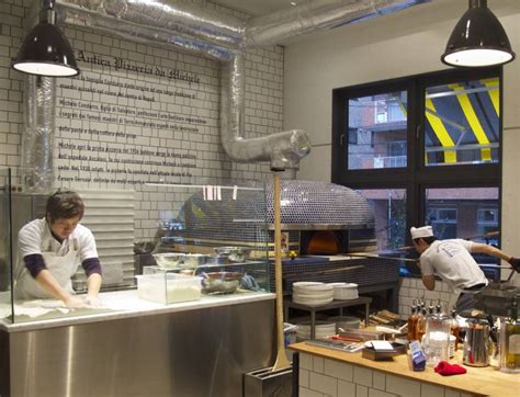 L’Antica Pizzeria da Michele: Naples pizzeria serves up a slice of ...