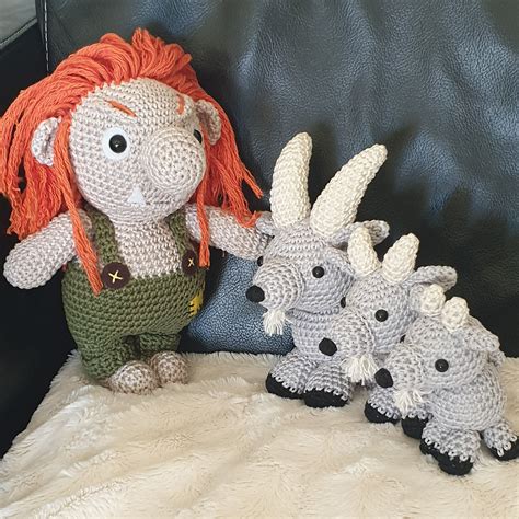 Amigurumi Crochet: The three billy goats gruff - fairytale post ...