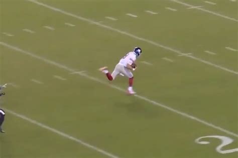 Video: Daniel Jones trips in embarrassing fashion during 80-yard run ...