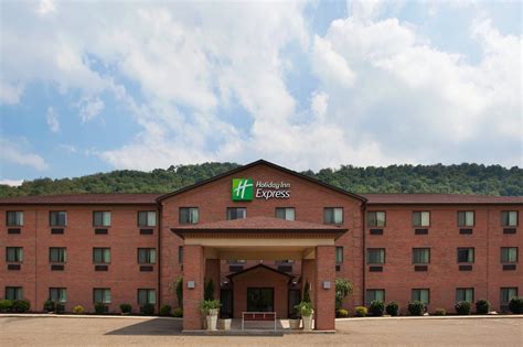 Holiday Inn Exp Chester WV, an IHG Hotel in Newell | Best Rates & Deals ...