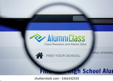 alumni Logo Vector (.CDR) Free Download