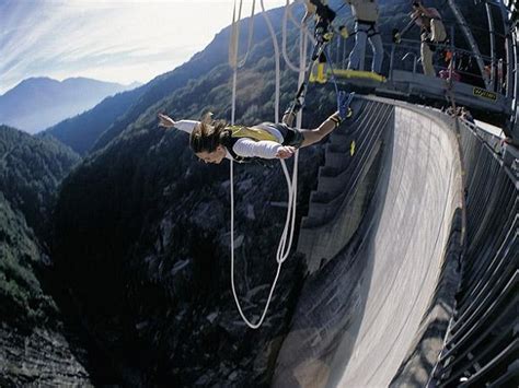 10 Best Bungee Jumping Locations | TravelVivi.com