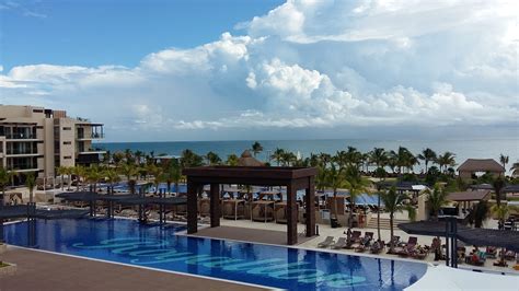 Royalton Riviera Cancun Luxury Resort - Save on Luxury