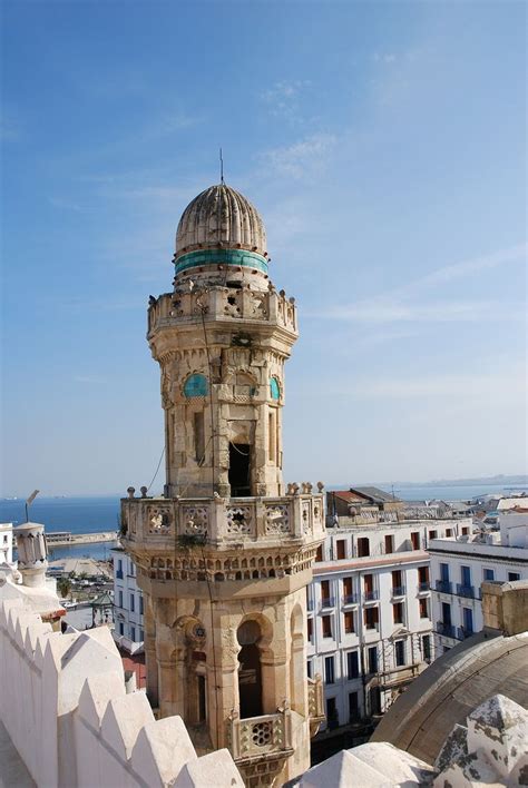 Explore the Stunning Ketchaoua Mosque in Algiers