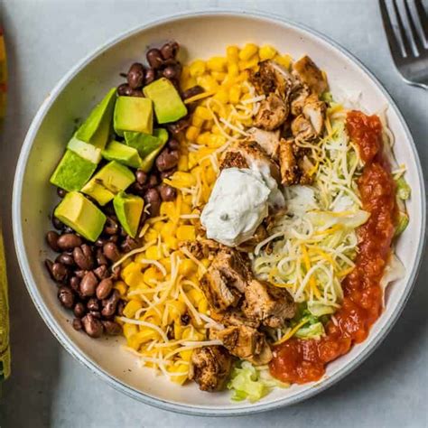 Easy Chipotle Chicken Burrito Bowls (Copycat!) - Simmer to Slimmer