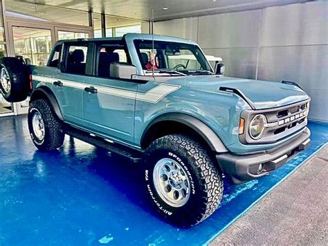 Customer Pics of our Retro Side Stripes installed!! | Bronco6G - 2021 ...