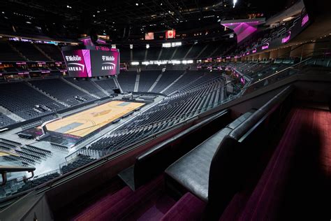 Luxury Suites | T-Mobile Arena