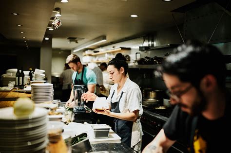 What's mise en place? How to use the pro organization technique in your own kitchen, according ...