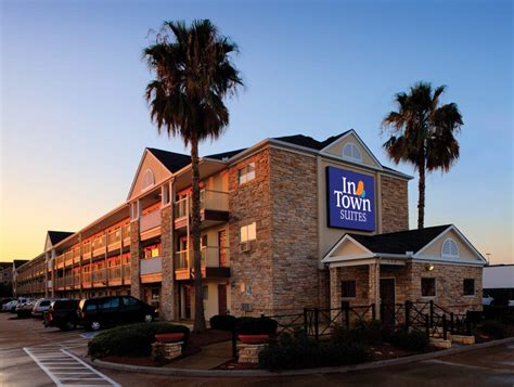 14 CHEAP MOTEL Chains in USA Ideal for Road Trip