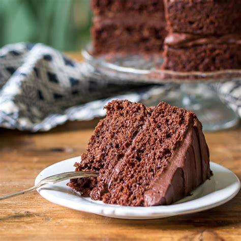 The Best Vegan Chocolate Cake - Veggie Desserts