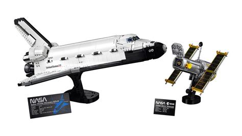 Lego's NASA Space Shuttle Discovery Model Includes Hubble Telescope