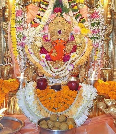 Shri Siddhivinayak 🙇🙇🙏🙏 | Ganesh, Ganesha art, Ganesha pictures