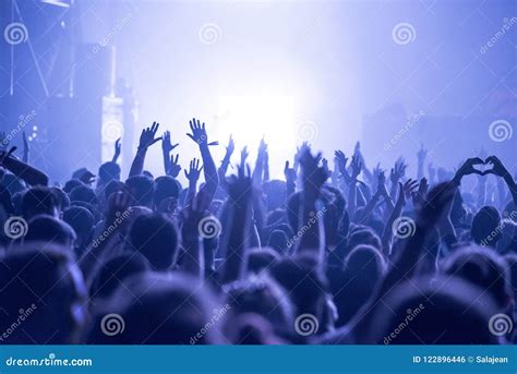 Crowd at a music concert editorial photo. Image of people - 122896446