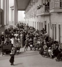 Hotel History in Mackinac Island, Michigan - Grand Hotel