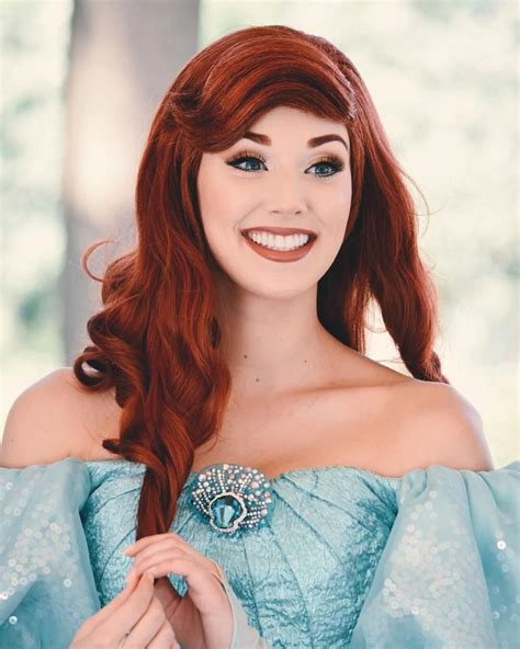 ariel the little mermaid Disney Cosplay, Ariel Cosplay, Disney Costumes, Disney Princess Makeup ...