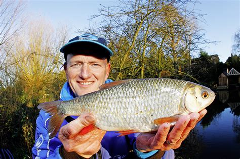 Darren Cox's five top tips for float fishing for big roach — Angling Times