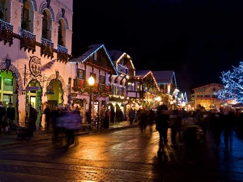 9 of The Best Christmas Vacation Destinations in The U.S. | Christmas vacation destinations ...