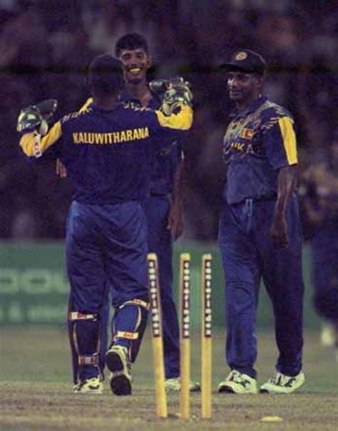 Sri Lanka keeper Kaluwitharana celebrates a famous victory over England | ESPNcricinfo.com