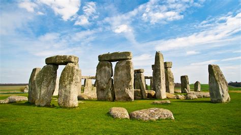 Stonehenge mystery 'solved' - here's why the monument was made | UK ...