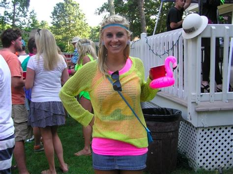 80’s Pool Party Costume & My First Half Marathon! | Sarah Fit