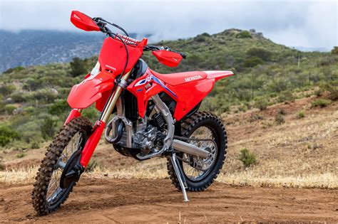 Honda Plays Dirty With New Revamped CRF250R and CRF250RX - Motorbike Writer