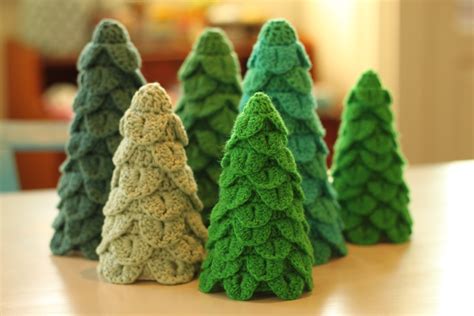 ergahandmade: Crochet Christmas Tree + Free Pattern