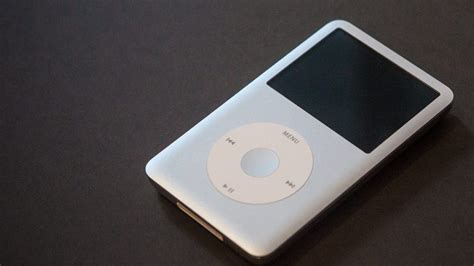 Apple says a silent goodbye to the iPod Classic - CNET